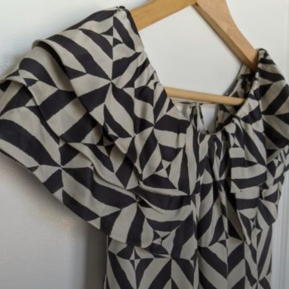 Club Monaco 100% Silk Ruffle Blouse XS - Picture 5 of 5